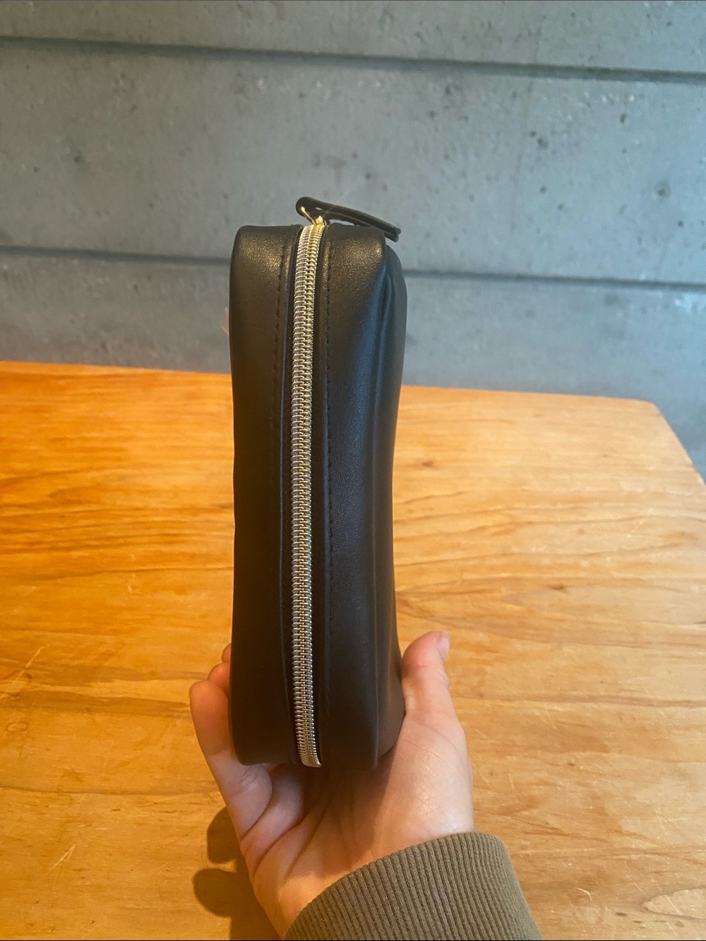 WANT Les Essentials x Air Canada Collab Dopp Kit (empty) - Picture 6 of 7